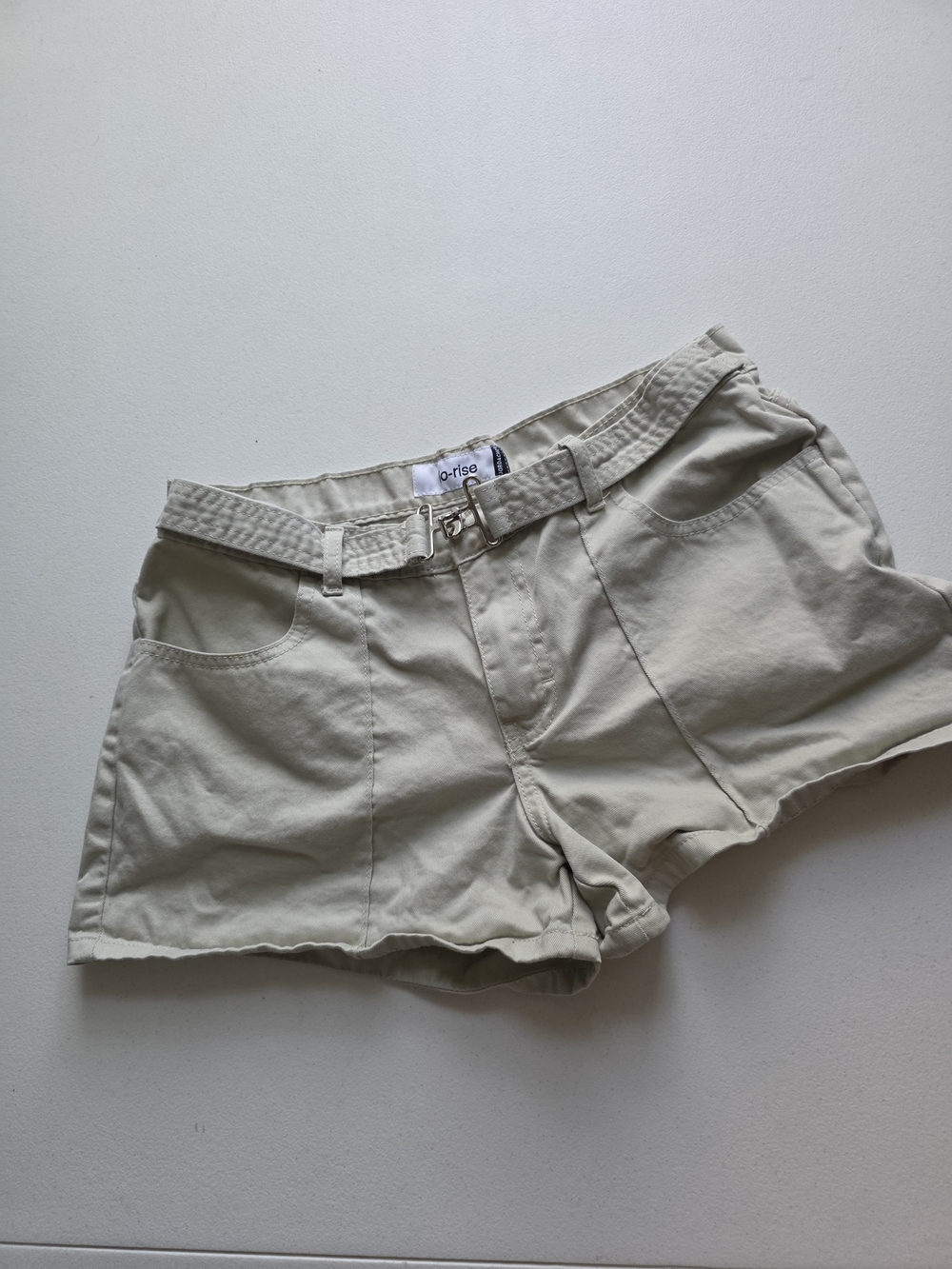 Vintage Y2k Lo-rise Jordache Light Cream Belted Cotton Shorts